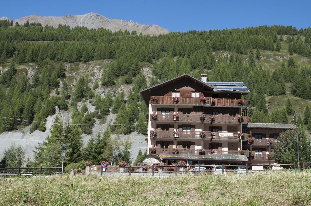 Hotel Vallee De Cogne Eksteriør billede